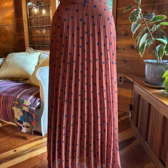 Sézane Dune Pleated Midi Skirt - Picture 1 of 3